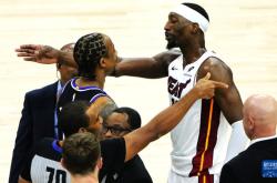 太狠了！萨克拉门托国王围绕NBA常规赛造点机会瓦伦西亚围绕NBA常规赛强势反弹，今晚费耶诺德调整名单以备欧篮联的简单介绍开元官方网站